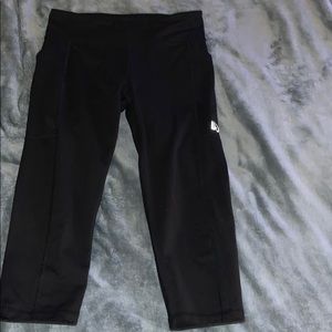 Cropped workout leggings